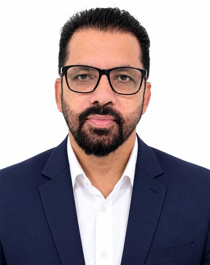 Mr. Mohit Chawla